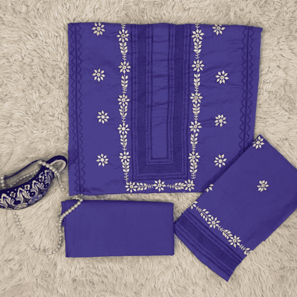 Tarkashi & Tukri hand work on lilac color