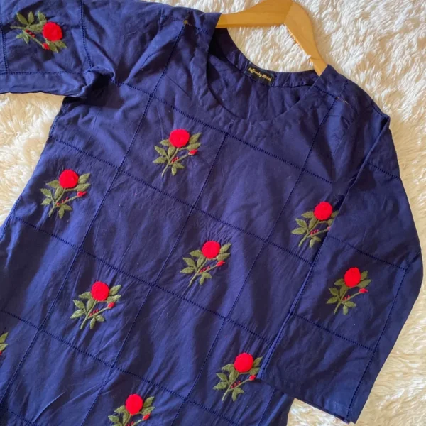 Handcrafted Navy Blue Geometric Pattern Tarkashi Set